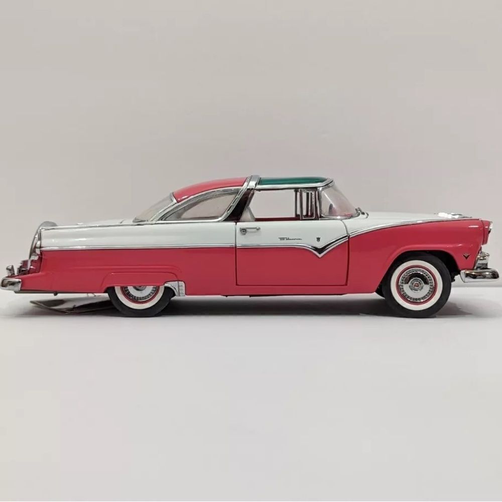 1955 Ford Fairlane Pink Crown Victoria Franklin Mint Precision Models 1:24 NIB - Picture 6 of 10
